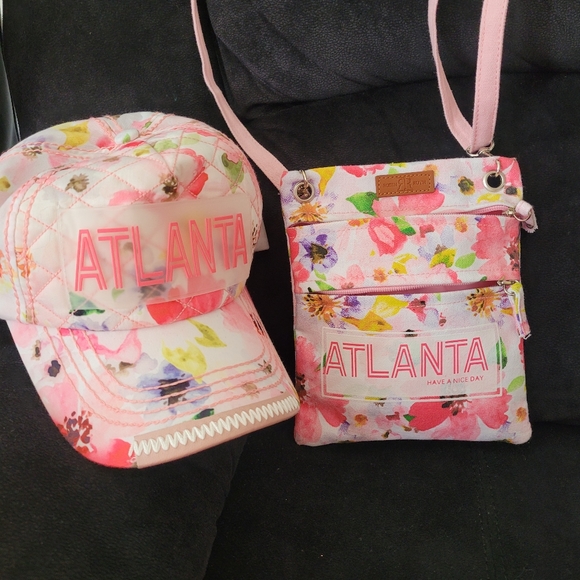 Snapback cap with ATLANTA on it with roses and crossbody bag to match. Pink - Picture 1 of 4